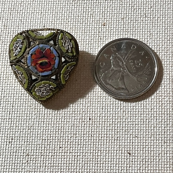 Vintage V Villani mini mosaic inlay heart brooch . Made in Italy - Picture 4 of 6
